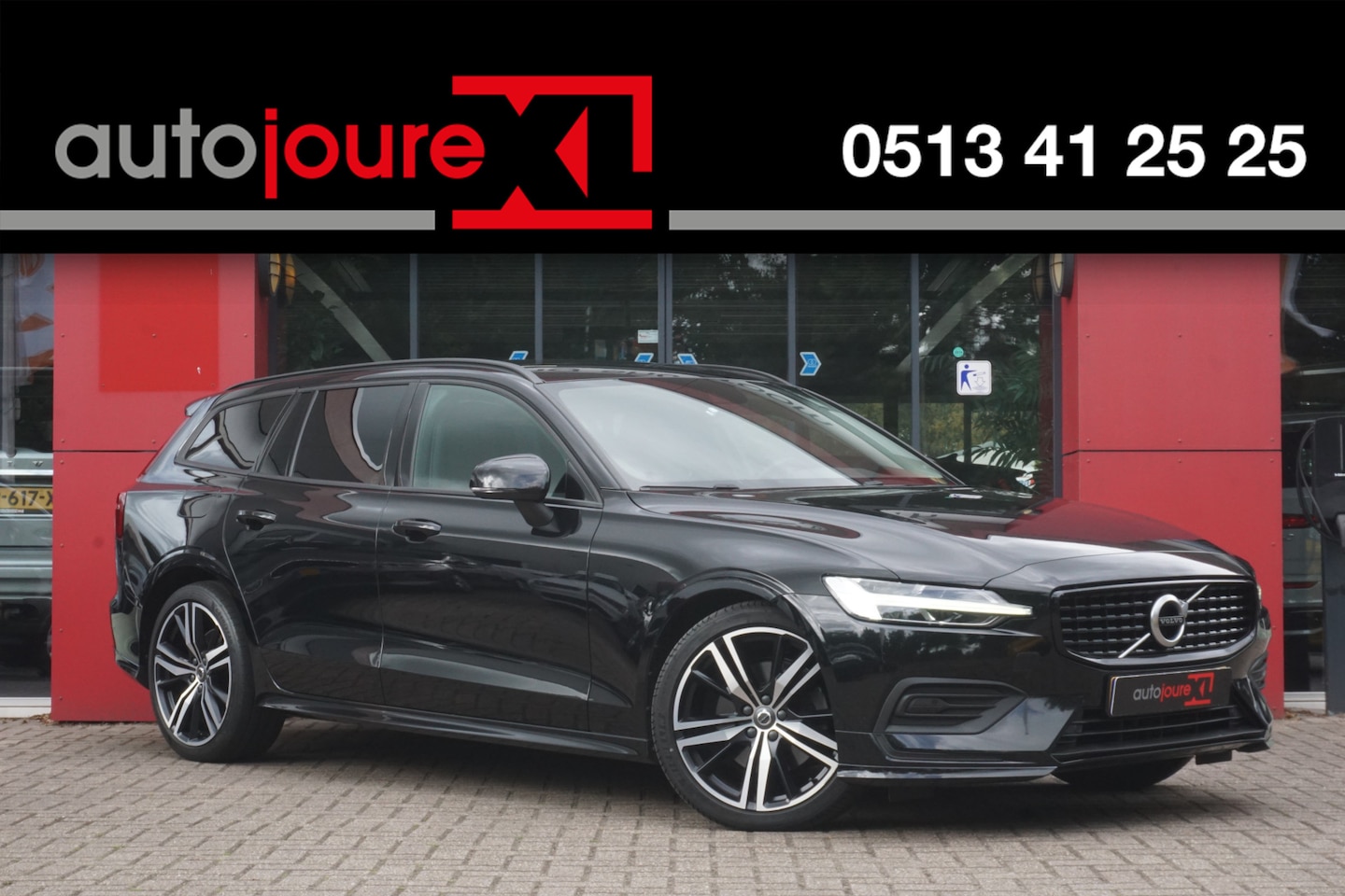 Volvo V60 - 2.0 B3 Momentum 164 pk | Origineel NL | Leder | ACC | Styling Kit | Camera | - AutoWereld.nl