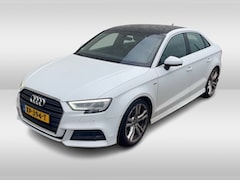 Audi A3 Limousine - 35 TFSI CoD Sport S Line Edition / Panoramadak / Virtual Cockpit / Half leder / Navigatie