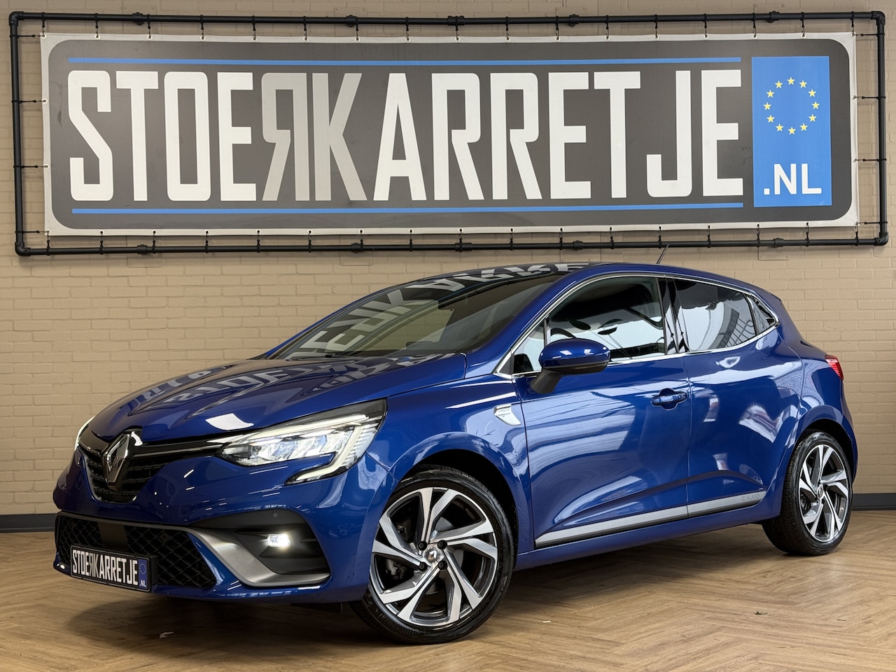 Renault Clio - 1.3 TCe 130pk R.S. Line | Groot Navi | 17" | Camera | PDC V+A | Carplay | Led | - AutoWereld.nl