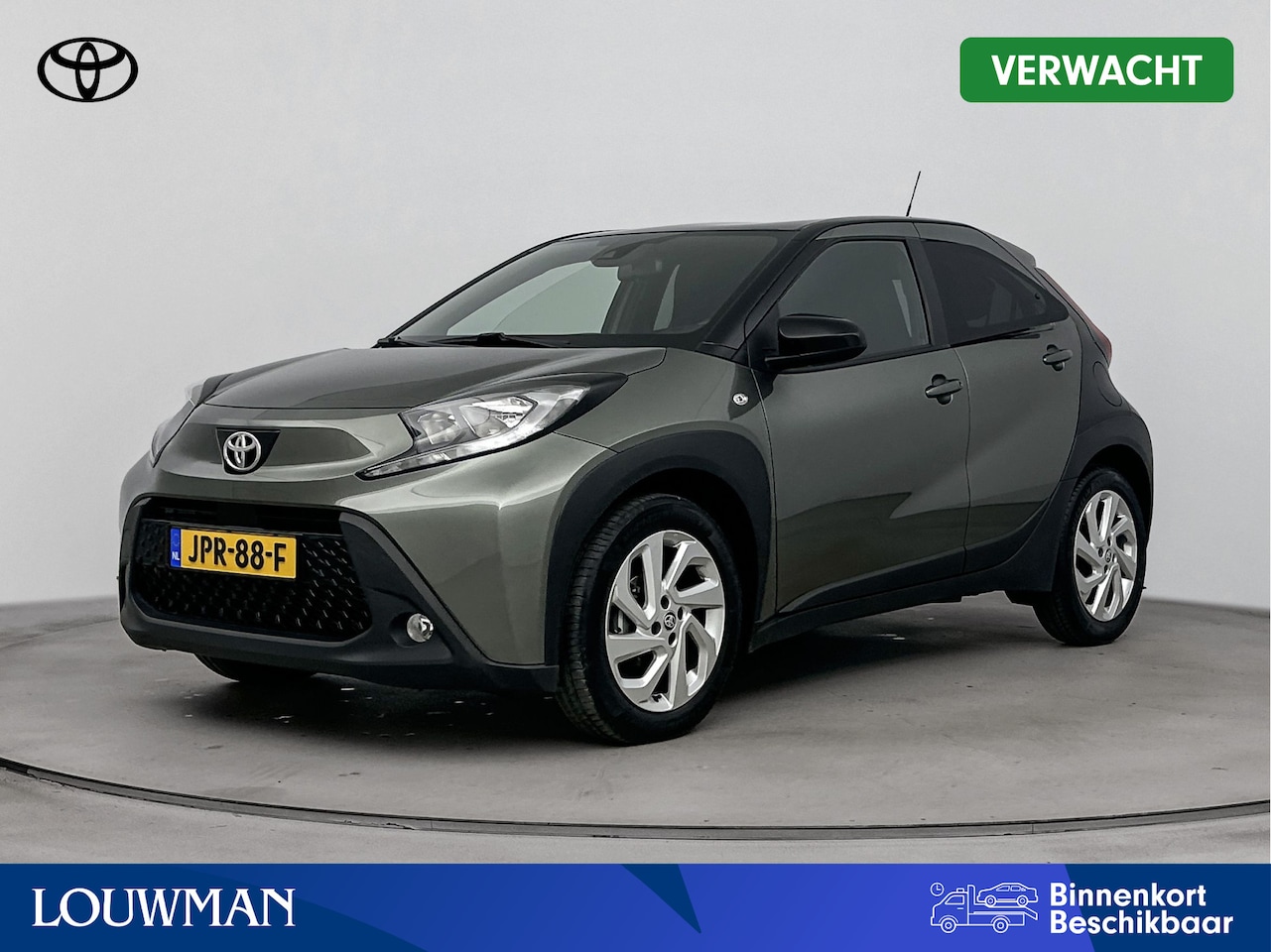 Toyota Aygo X - 1.0 VVT-i S-CVT Automaat First | Automaat | Parkeercamera | Apple Carplay / Android Auto | - AutoWereld.nl