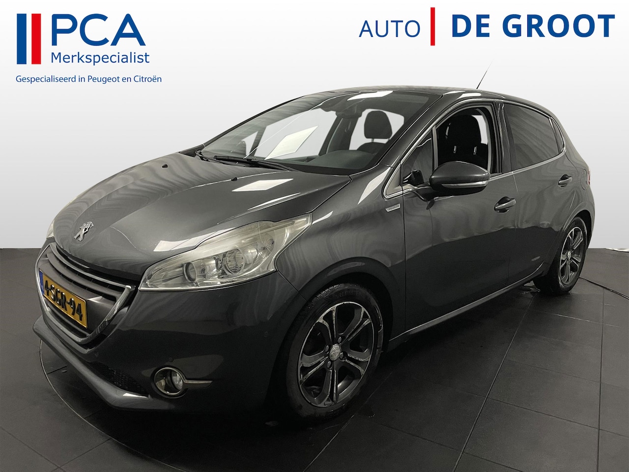 Peugeot 208 - ALLURE 5Drs 1.6i 120pk Climat | Trekhaak | Navigatie - AutoWereld.nl