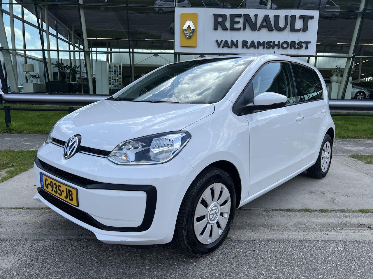 Volkswagen Up! - 1.0 BMT move up! / DAB / Bluetooth / Airco / Elek. Spiegels / Centr. Deurvergrendeling - AutoWereld.nl