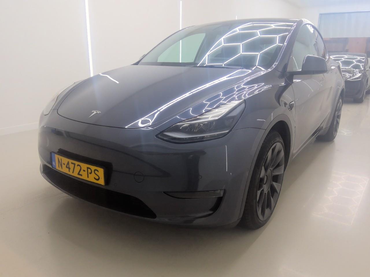 Tesla Model Y - Long-Range AWD 351pk 75 kWh [ AUTOPILOT+20'' LMV+533KM WLTP+PREMIUM AUDIO ] - AutoWereld.nl
