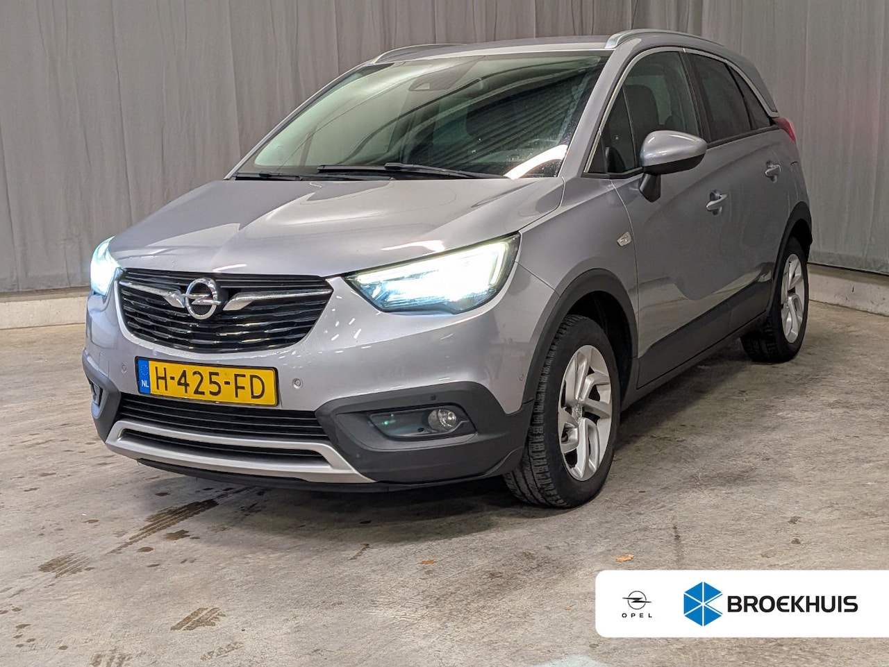 Opel Crossland X - 1.2 Turbo Innovation Airco | Camera | Cruise Control | Comftstoelen | Dode Hoek | Keyless - AutoWereld.nl