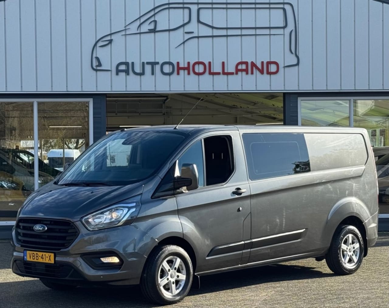 Ford Transit Custom - 2.0 TDCI 96KW 131PK DC DUBBELE CABINE L2H1 EURO 6 AIRCO/ CRUISE CONTROL/ NAVI/ CAMEREA/ 10 - AutoWereld.nl