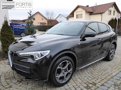 Alfa Romeo Stelvio - 2.0T Q4 Ti (206kW/280pk) * Bi-XENON/LED, NAVI+, LEDER, ACC, 19-inch LMV, MEM * 1e EIG - 16