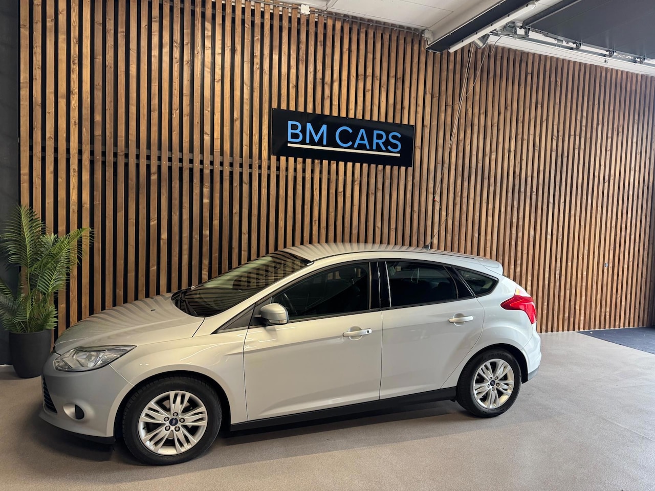 Ford Focus - 1.0 EcoBoost Titanium Airco,2e Eigenaar, - AutoWereld.nl