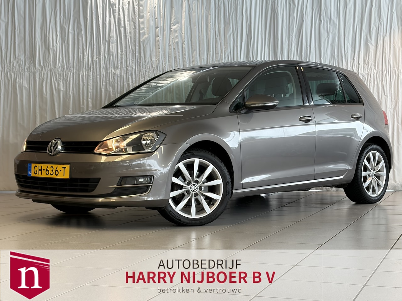Volkswagen Golf - 1.2 TSI Business Edition Navi / Camera / Cruise / stoelverwarming enz - AutoWereld.nl