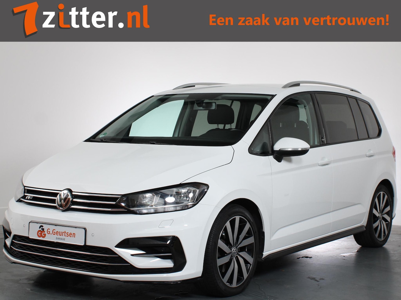 Volkswagen Touran - 1.4 TSI R-line 7-Persoons Trekhaak, Apple Carplay/ Andriod auto, ACC, - AutoWereld.nl