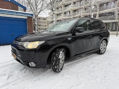 Mitsubishi Outlander - 2.0 PHEV instyle Hybrid Panorama Leder Cruise