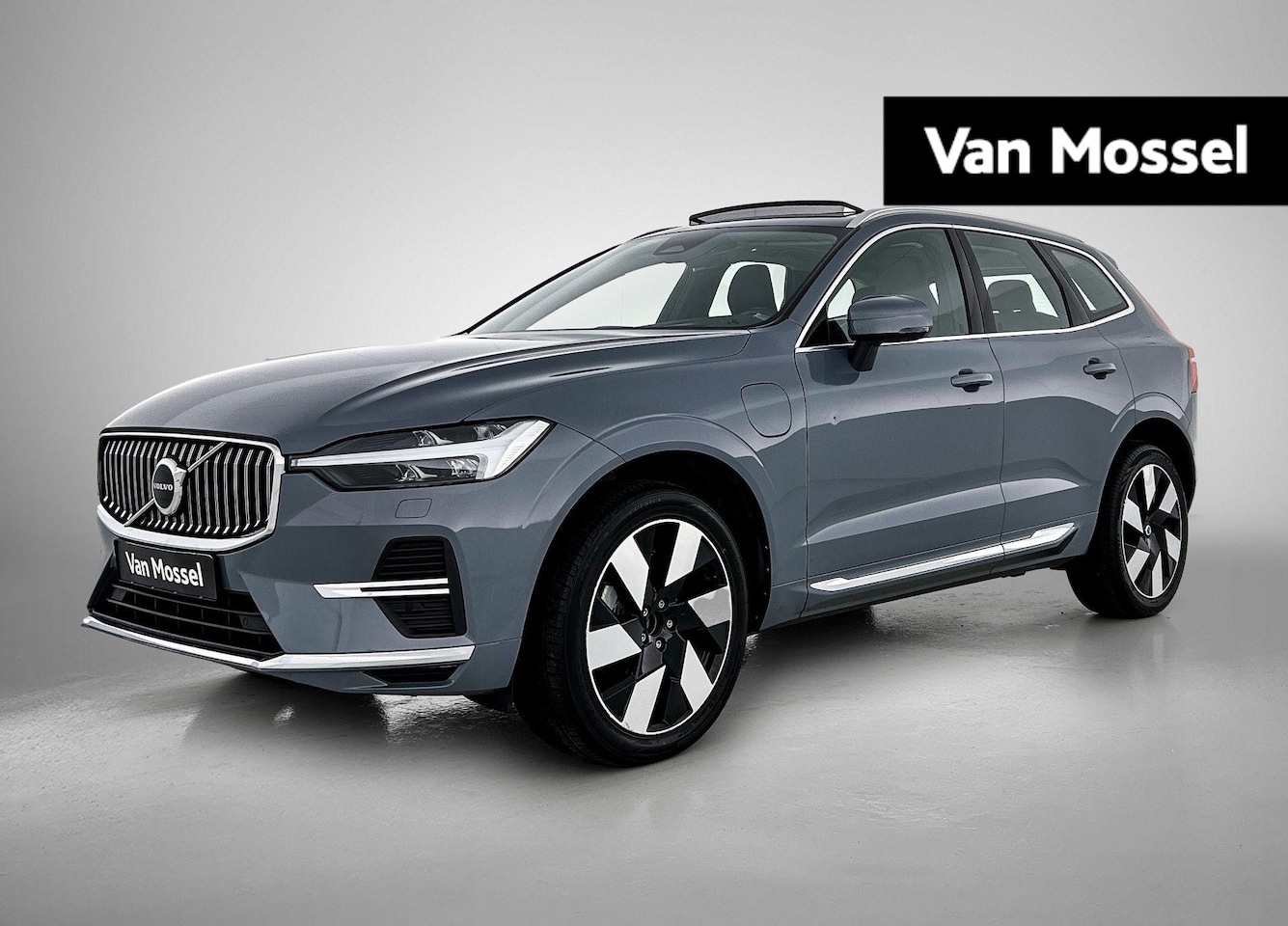 Volvo XC60 - 2.0 T8 Plug-in hybrid AWD Ultimate Bright | ACHTERUITRIJCAMERA | PANORAMADAK | LEDER INTER - AutoWereld.nl