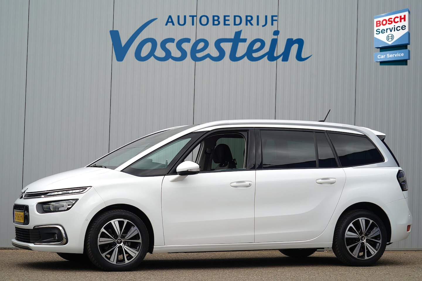 Citroën Grand C4 SpaceTourer - 1.2 PureTech Business / 7 Pers. / Automaat / Camera / Navi / NL-Auto / Trekhaak - AutoWereld.nl