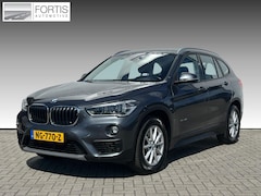 BMW X1 - sDrive18i Centennial High Executive NL AUTO | CAMERA | STOELVERW | NAVI | TREKHAAK |