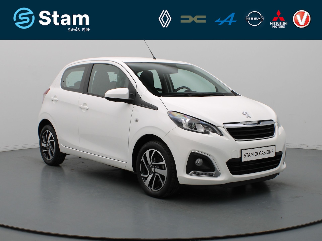 Peugeot 108 - 75pk e-VTi Allure Airco | Camera | Carplay - AutoWereld.nl