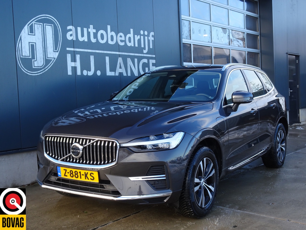 Volvo XC60 - 2.0 T6 Plug-in hybrid AWD Essential Edition Bright - AutoWereld.nl