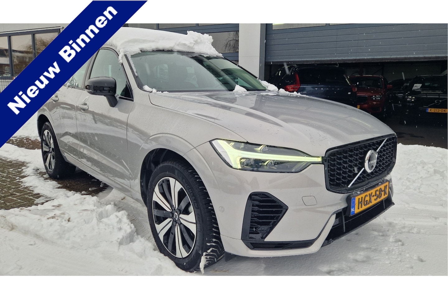Volvo XC60 - 2.0 T6 Plug-in hybrid AWD Plus Dark 360 | - AutoWereld.nl