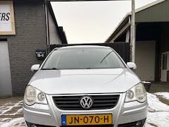 Volkswagen Polo - 1.2-12V Trendline