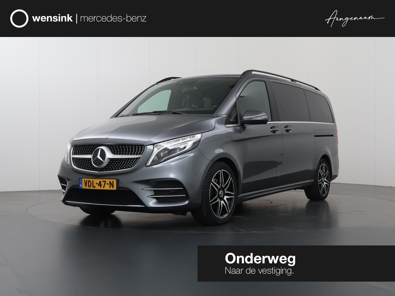 Mercedes-Benz V-klasse - 300d | Lang L2 | AMG | MARGE | Dubbele Cabine | Navigatie | Burmester Sound | Schuifdeuren - AutoWereld.nl