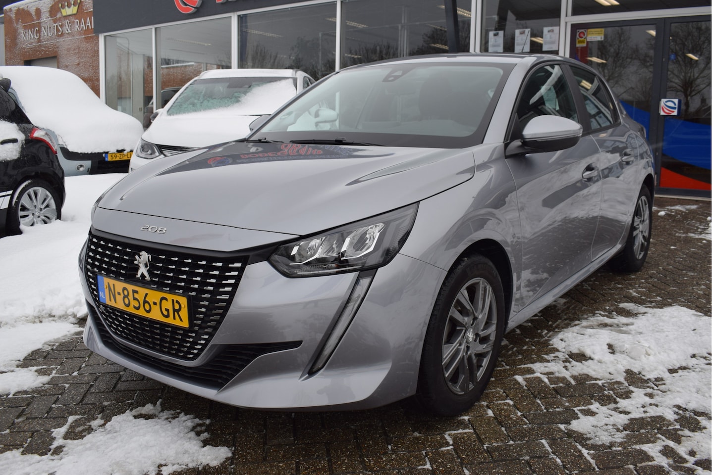 Peugeot 208 - 1.2 PureTech Active Pack | NL-Auto | Parkeersensoren | Navi | Carplay - AutoWereld.nl