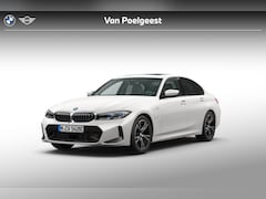 BMW 3-serie - Sedan 330e | M Sport | Comfort Pack | Glazen dak | Active Cruise Cbntrol