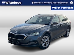Skoda Octavia Combi - 1.4 TSI iV 204pk PHEV Style DSG Automaat / Panorama dak / Navigatie by APP / LM 17 inch /