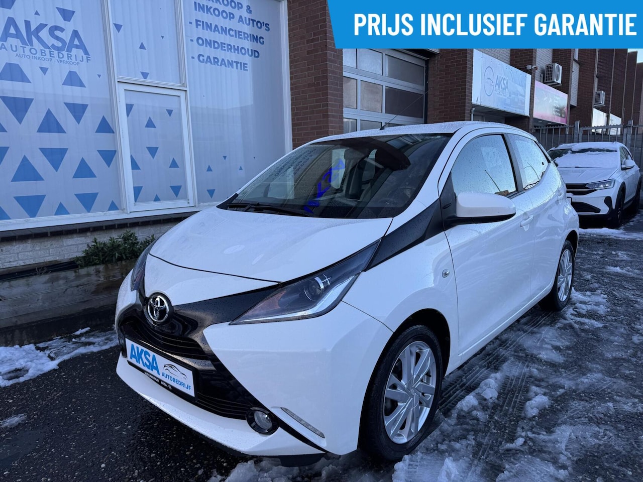 Toyota Aygo - 1.0 VVT-i x-play Automaat Camera Carplay Navi Garantie Airco - AutoWereld.nl