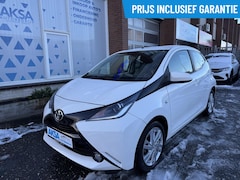 Toyota Aygo - 1.0 VVT-i x-play Automaat Camera Carplay Navi Garantie Airco