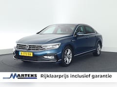 Volkswagen Passat - 1.5 TSI 150pk DSG R-Line Business + Camera Matrix Led Virtual Cockpit Navigatie