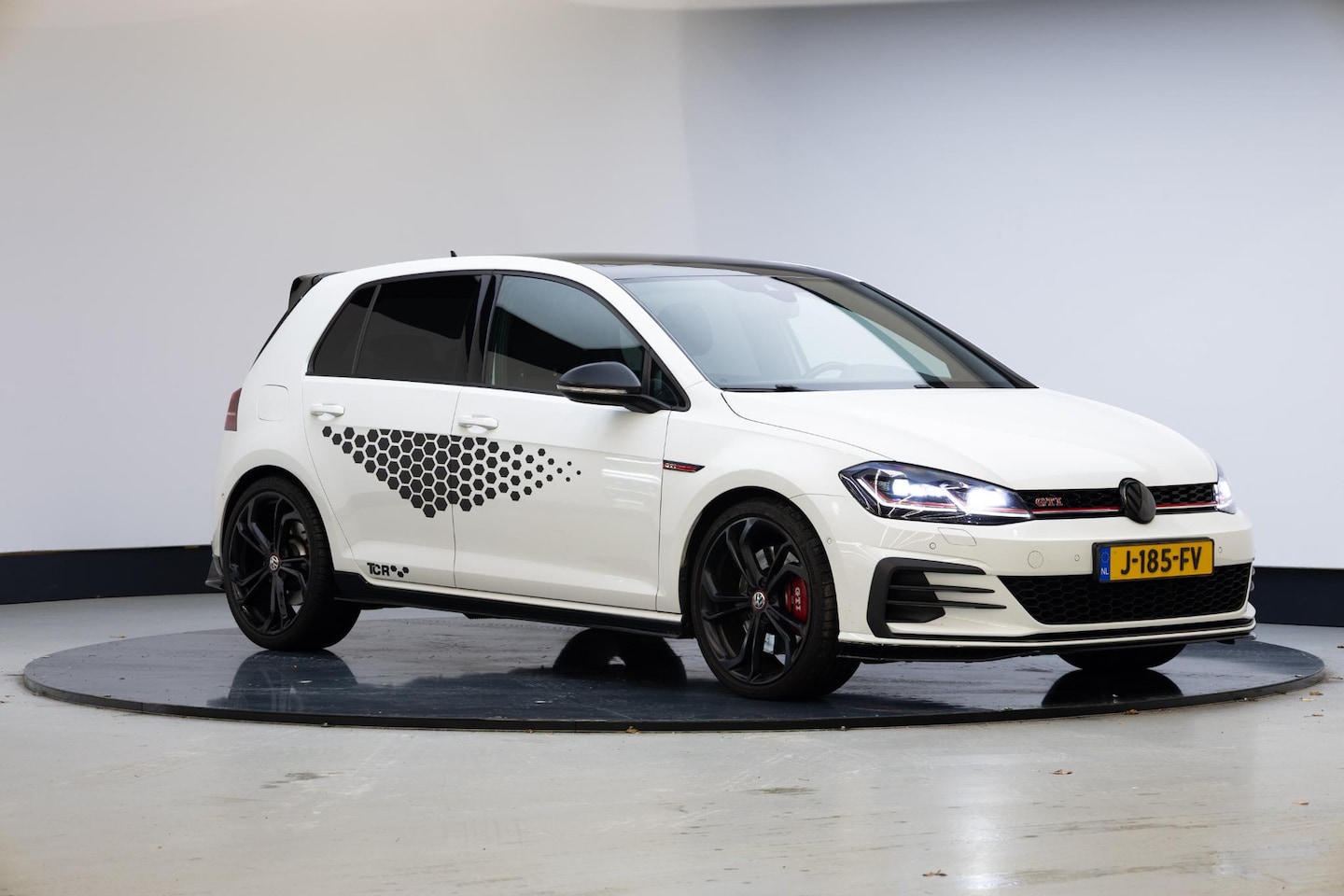Volkswagen Golf - 2.0 TSI GTI TCR 2.0 TSI GTI TCR - AutoWereld.nl