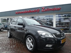 Kia Cee'd - 1.4 CVVT Seven Airco, LM velgen + As banden, Trekhaak, Navi