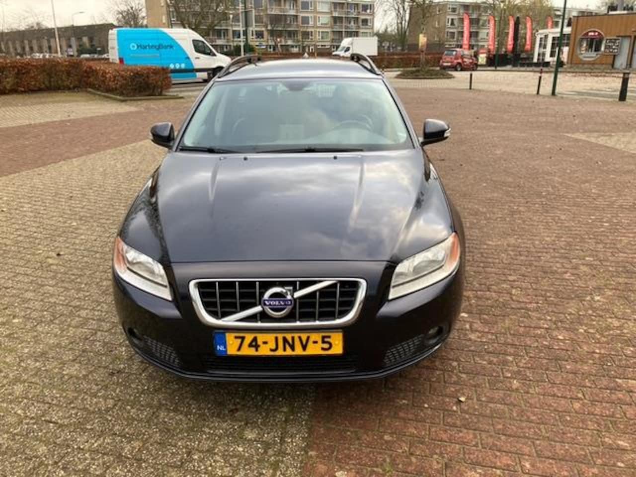 Volvo V70 - 2.0 D4 Ltd Edition,Navi,Leder,18" Venator L.M. Wielen, Euro 4, 1e Eig, Stoelverwarming, Th - AutoWereld.nl