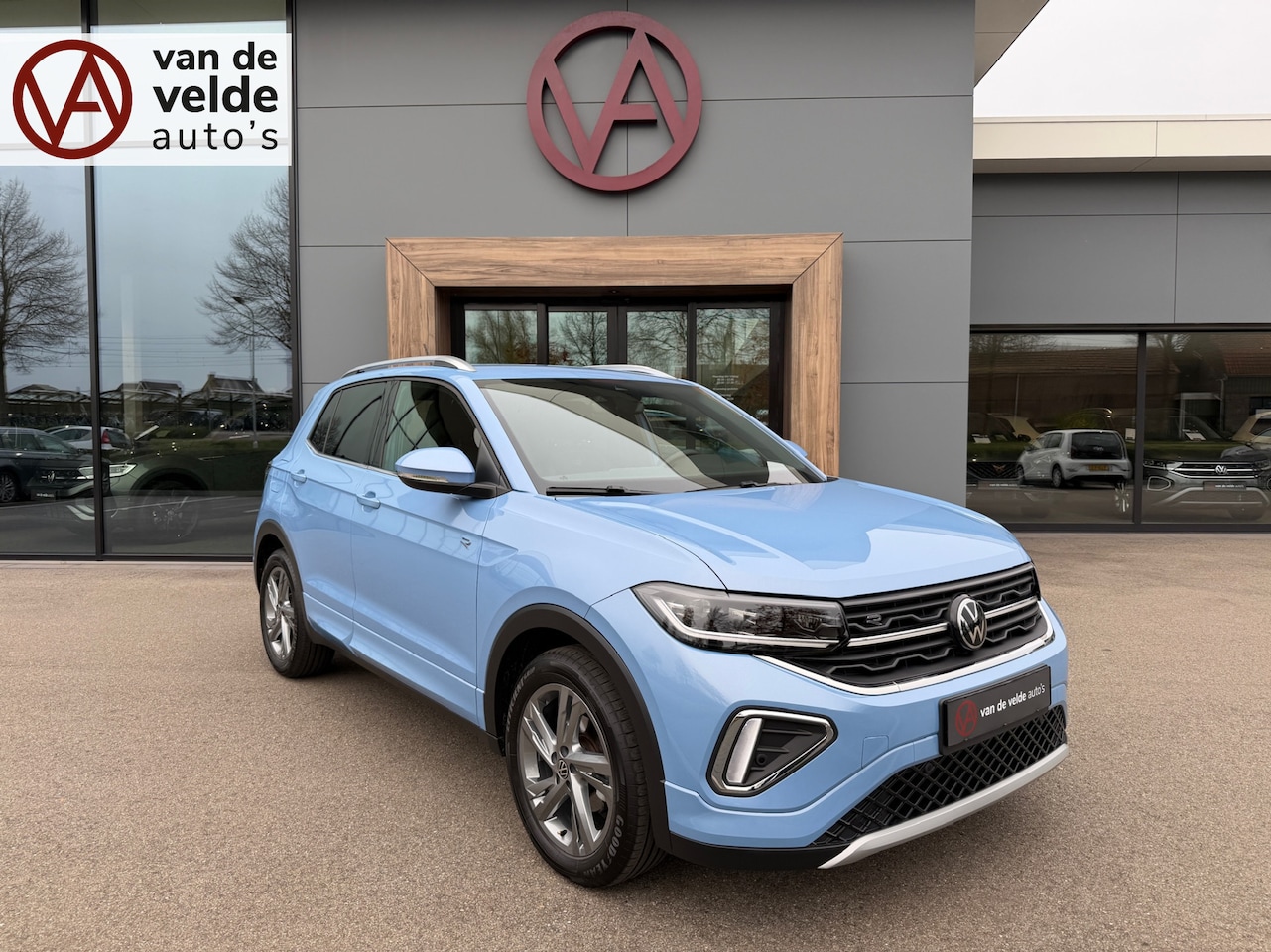 Volkswagen T-Cross - 1.0 TSI 116pk DSG R-Line | Trekhaak | Navi | IQ Light | Camera | Navi | Led gril | Rijklaa - AutoWereld.nl