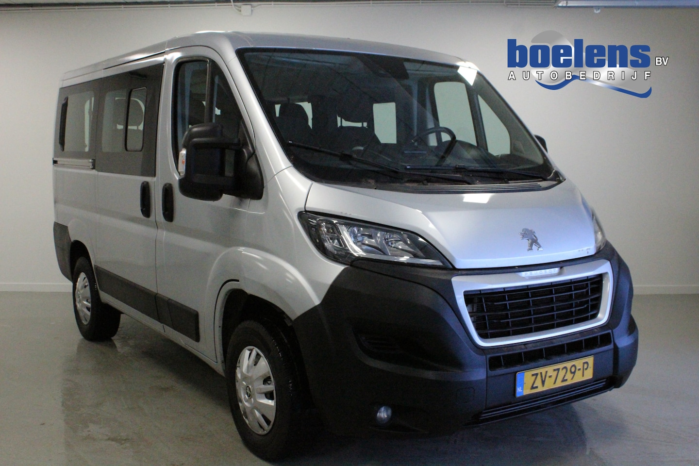 Peugeot Boxer - 330 2.2 BlueHDI L1H1 Premium Pack | 9PERS | STANDKACHEL | PDC-A | SCHUIFDEUR | DAB-RADIO | - AutoWereld.nl