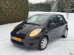 Toyota Yaris - Zeer Nette 1.3 AUTOMAAT | Weinig KM | NAP |