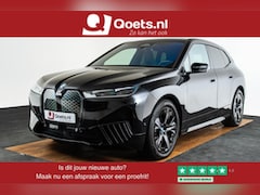 BMW iX - xDrive40 77 kWh Sportpakket - Trekhaak - Multifunctionele stoelen - Comfort acces - Parkin