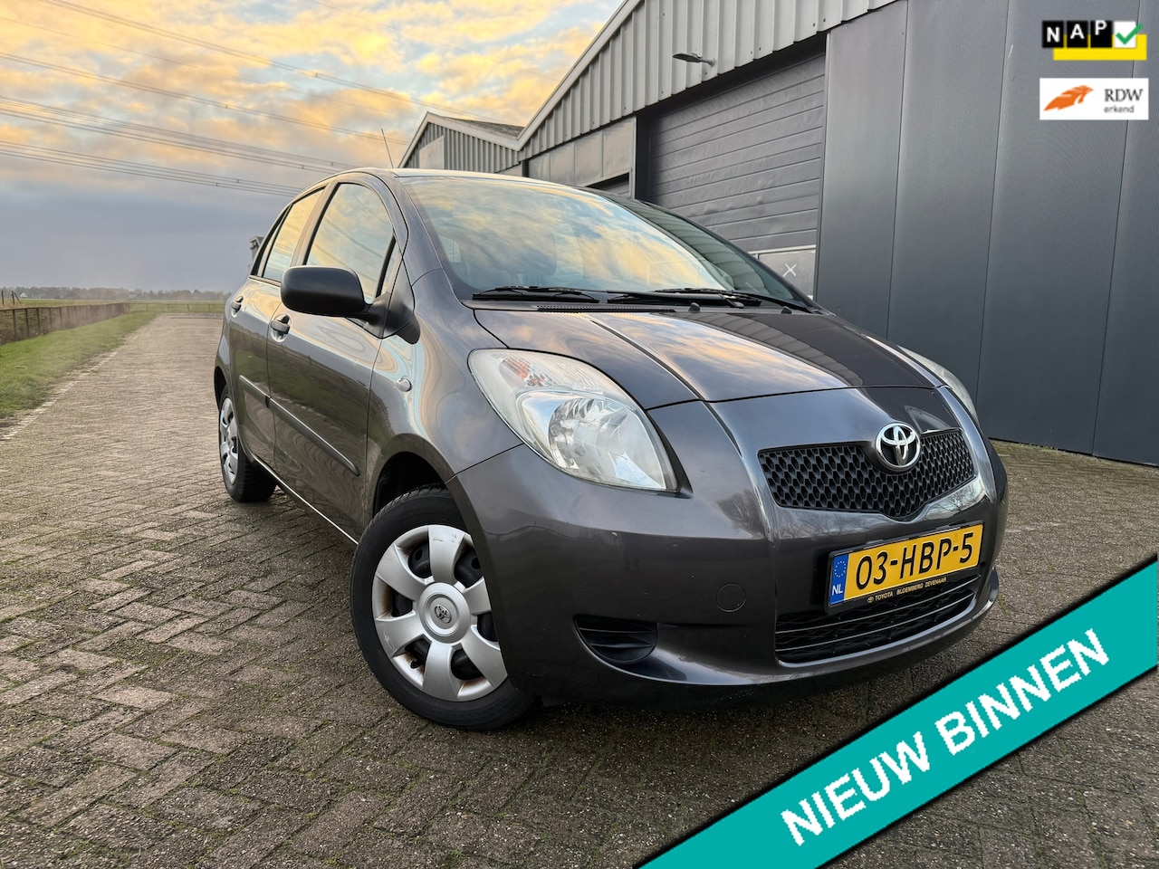 Toyota Yaris - 1.3 VVTi Sol Dealer onderhouden - APK TOT 2027 - AutoWereld.nl