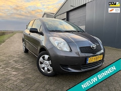 Toyota Yaris - 1.3 VVTi Sol Dealer onderhouden - APK TOT 2027