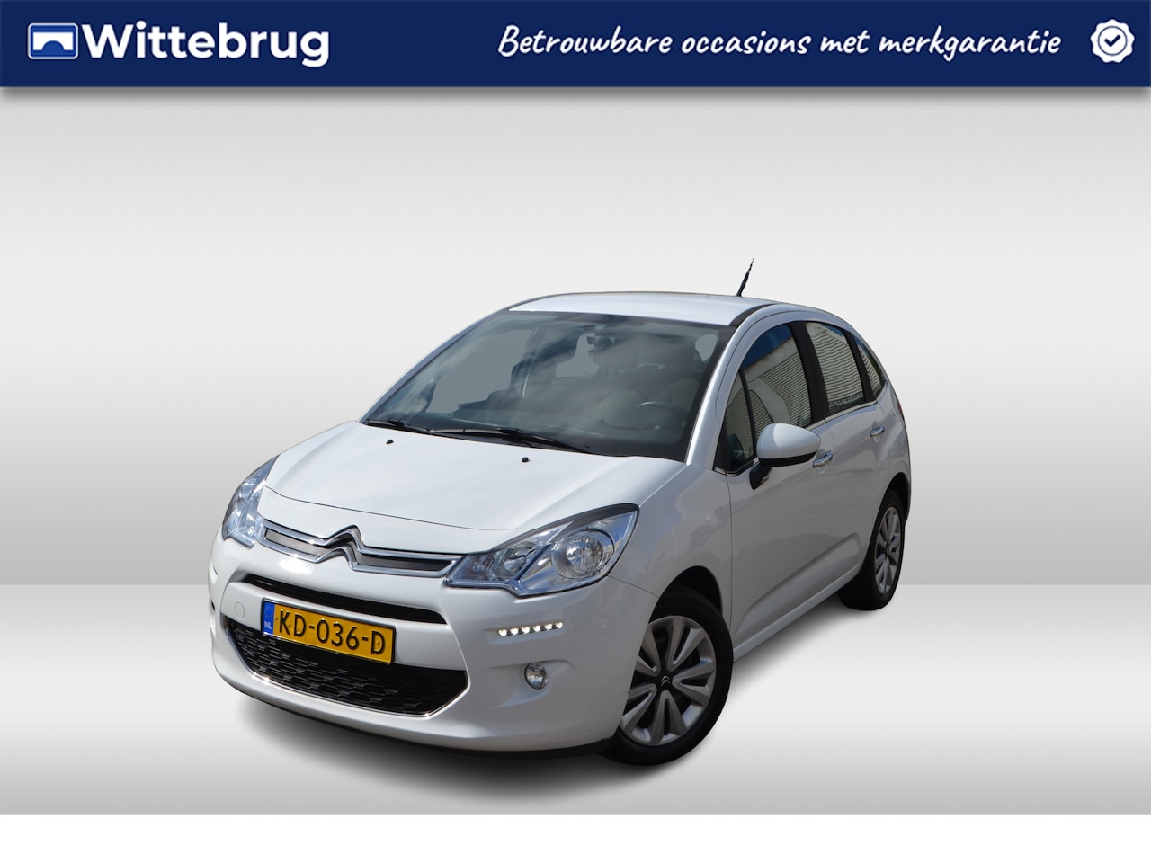 Citroën C3 - 1.2 PureTech Selection I AUTOMATISCHE AIRCO I NAVIGATIE I PARKEERSESOREN ACHTER I - AutoWereld.nl
