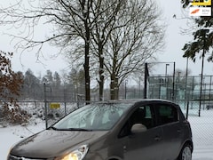 Opel Corsa - 1.2-16V Cosmo 1 ste eigenaar 5 deurs Compleet onderhouden