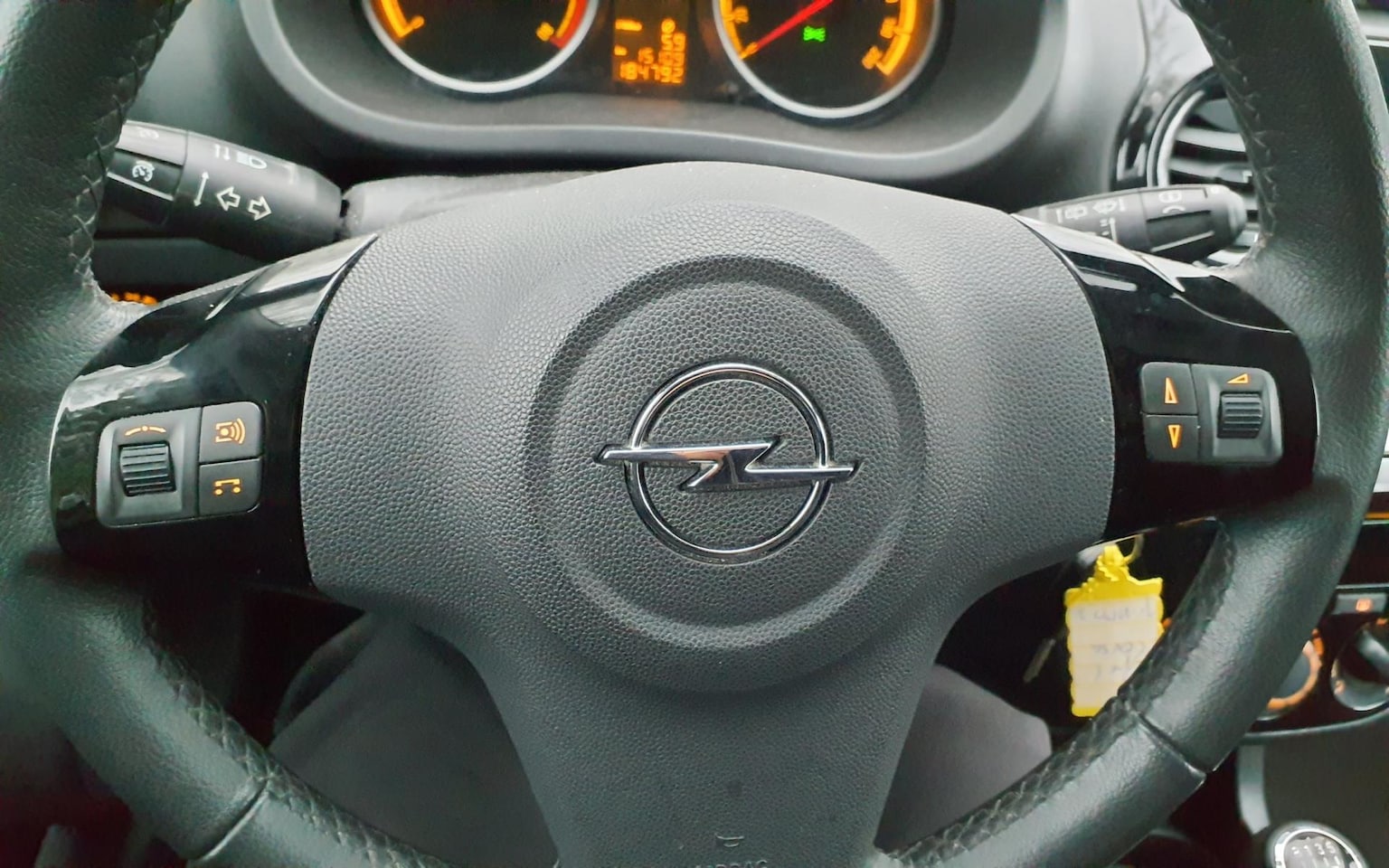 Opel Corsa - 1.2-16V Cosmo 1 ste eigenaar 5 deurs Compleet onderhouden - AutoWereld.nl