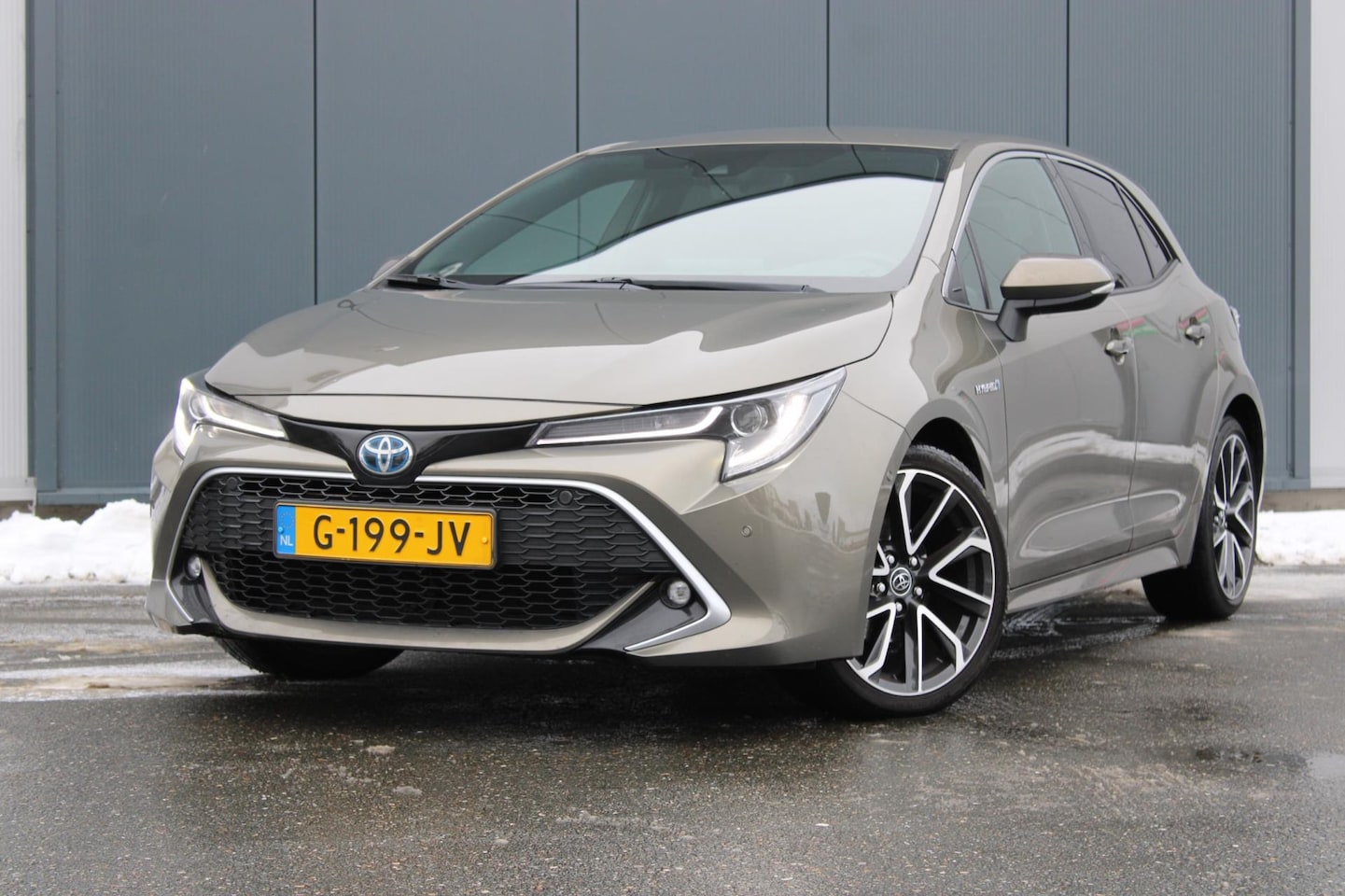 Toyota Corolla - 1.8 Hybrid Executive 1.8 Hybrid Executive, Automaat, Sportstoelen, Stoelverwarming, Trekhaak afneembaar, Leder/ - AutoWereld.nl