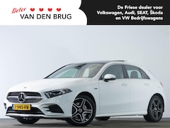 Mercedes-Benz A-klasse - AMG 250 e 218 PK Premium Plus | Multibeam LED | Panoramadak | Burmester | Adaptieve Cruise