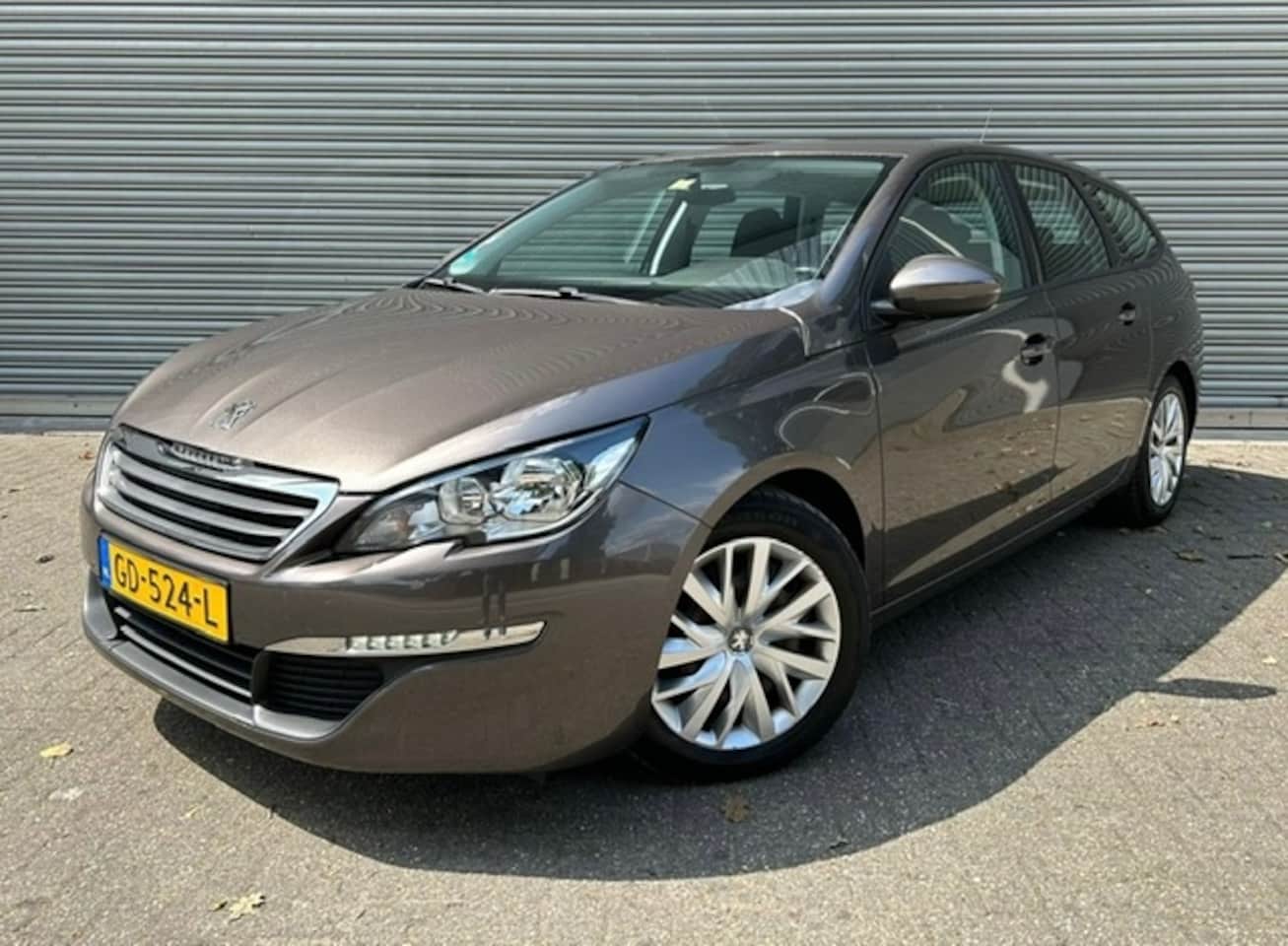 Peugeot 308 SW - 1.2 PT Blue Lease / NWE RIEM - AutoWereld.nl