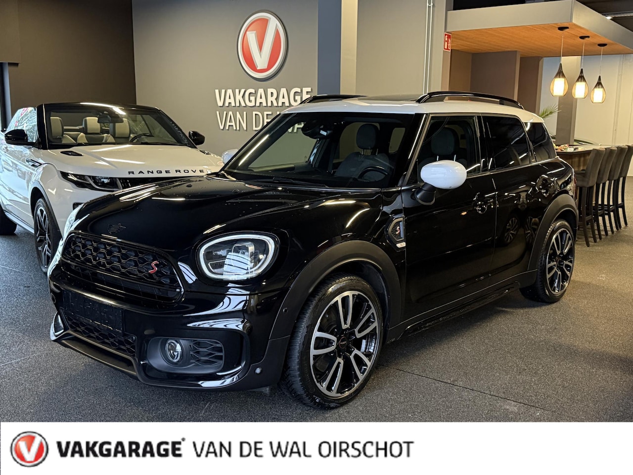 MINI Countryman - Mini 2.0 Cooper S ALL4 John Cooper Works | Panoramadak | Digitaal Dashboard | ACC | Head-u - AutoWereld.nl