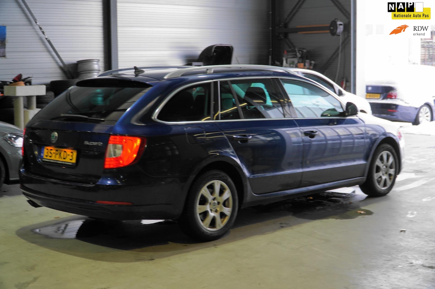 Skoda Superb Combi - 1.8 TSI Ambition Business Line 1.8 TSI Ambition Business Line - AutoWereld.nl