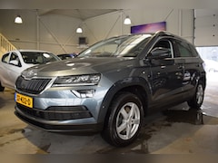 Skoda Karoq - 1.5 TSi Automaat Style Business LED | Carplay | Keyless | Full Map Navi | Trekhaak | 18 In