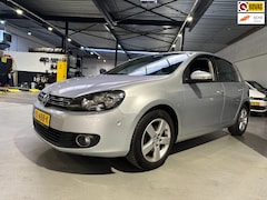 Volkswagen Golf - 1.2 TSI Trendline/dvd/navi/pdc/Ketting recent vv/Apk neuw