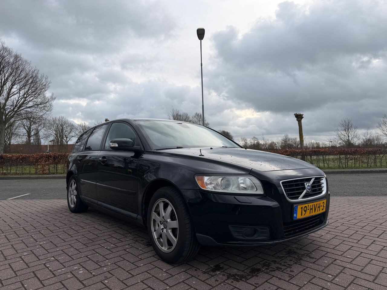 VOLVO V50