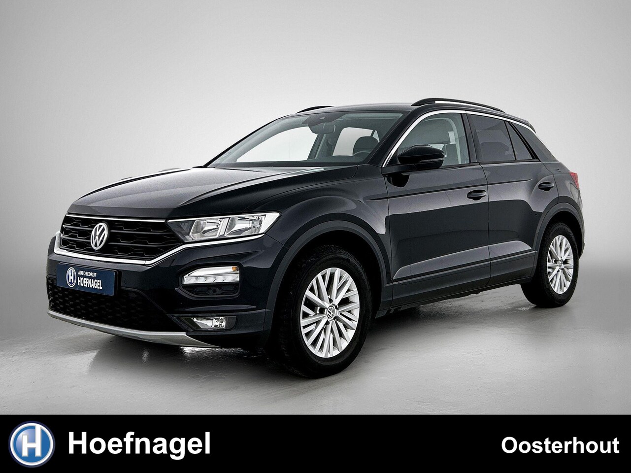 Volkswagen T-Roc - 1.5 TSI Style | Adaptive cruise | Stuur & stoelverwarming | CarPlay | Camera | Trekhaak - AutoWereld.nl
