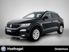 Volkswagen T-Roc - 1.5 TSI Style | Adaptive cruise | Stuur & stoelverwarming | CarPlay | Camera | Trekhaak